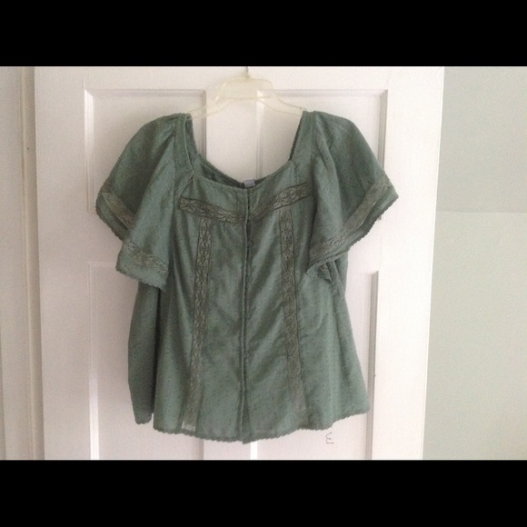 Old Navy Tops - Summer top